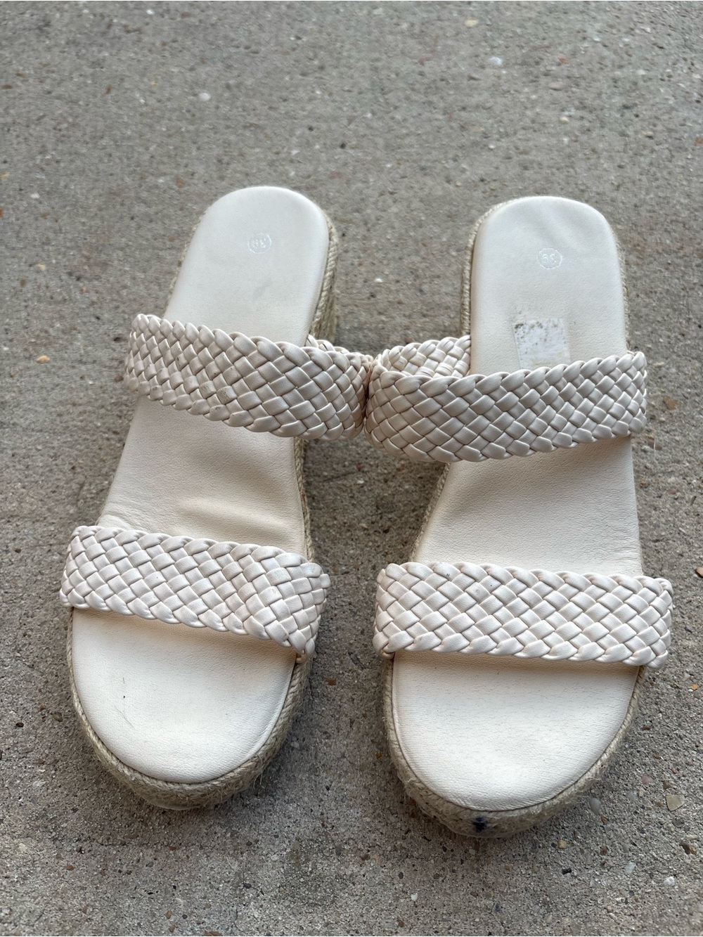 3/$20! Women’s sandals size 8.5 sore 39 Woven Double-Strap Slide Sandals Cream